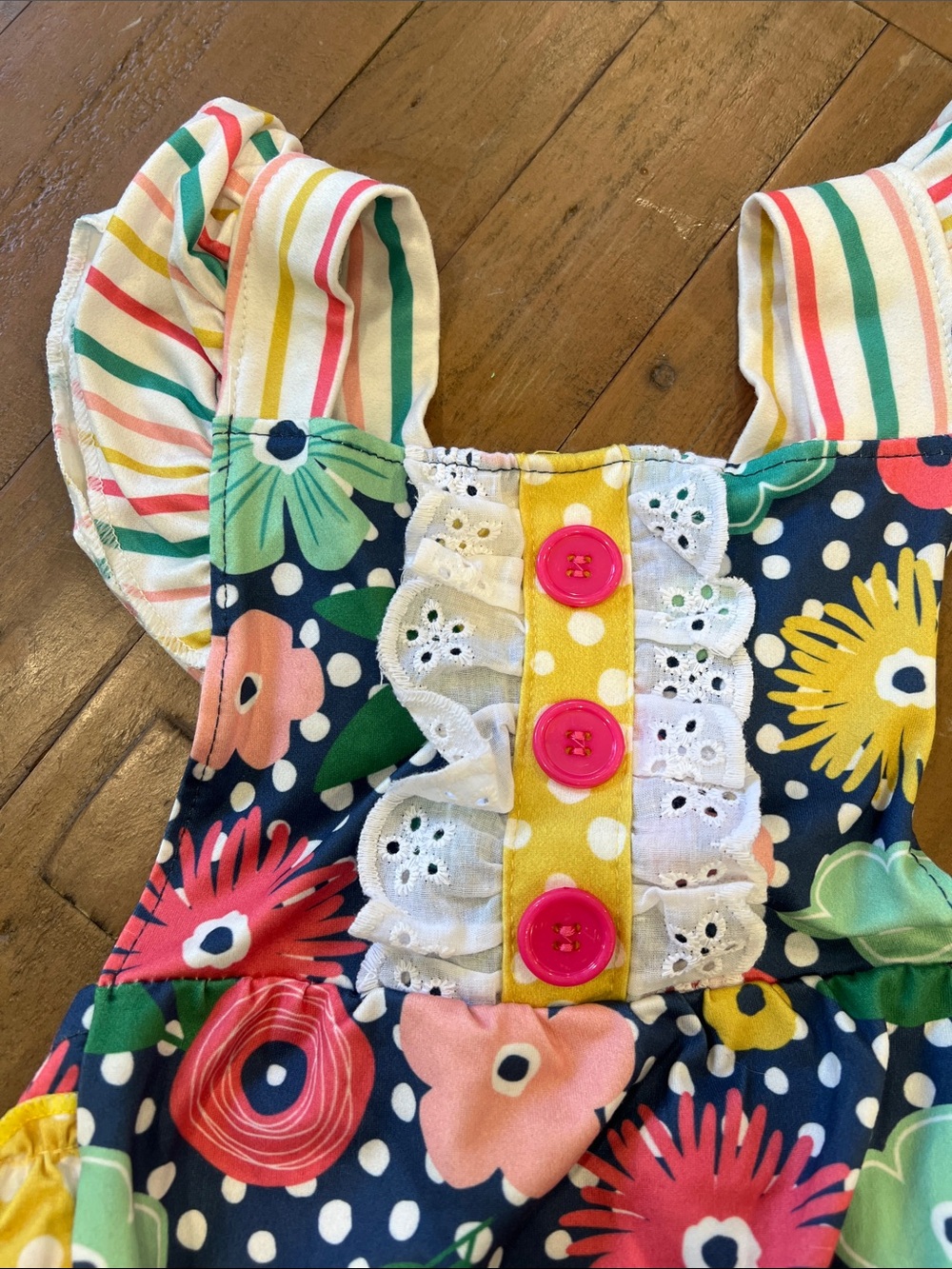 Wellie Kate vibrant striped floral ruffled bubble romper 6-9 months boutique - Picture 2 of 7